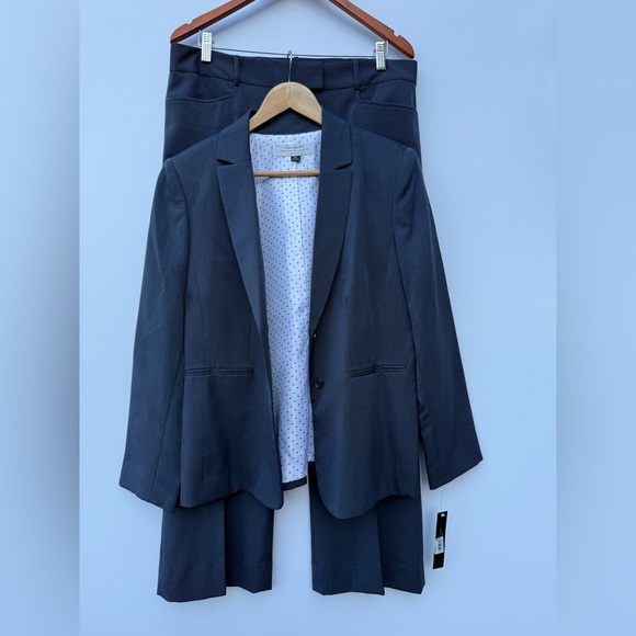Tahari Arthur S. Levine Women Suit Navy Blue Size12 Petite - Picture 6 of 14